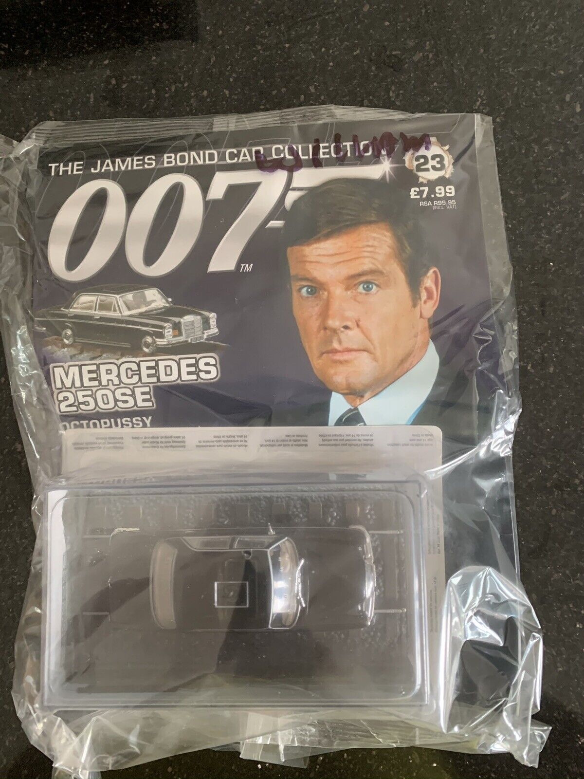 James Bond Car Collection 007 - Mercedes 250SE #23 Rare New