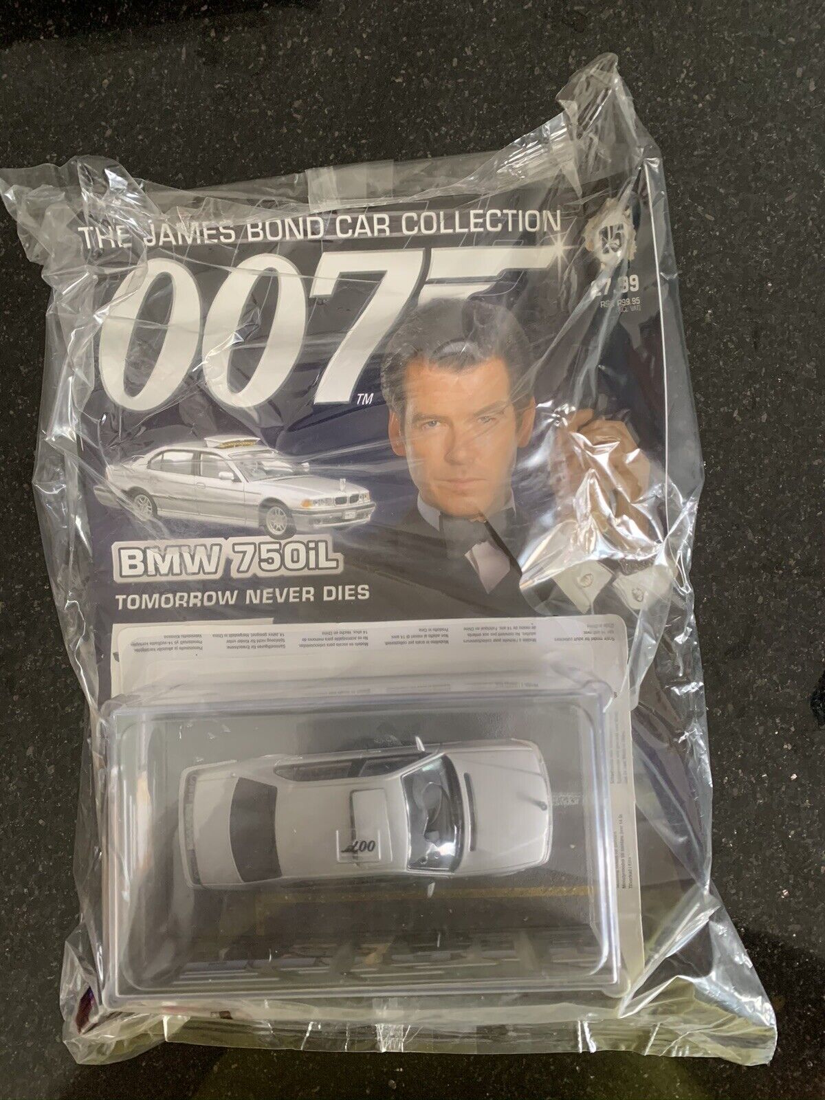 James Bond Car Collection 007 - BMW 750 OiL #15 Rare New